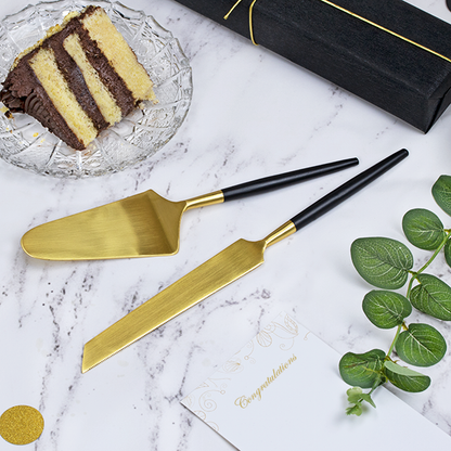 Champagne and Cake Gift Box