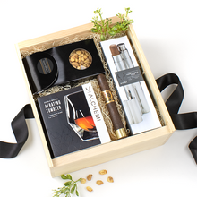Load image into Gallery viewer, The Whiskey Connoisseur Box